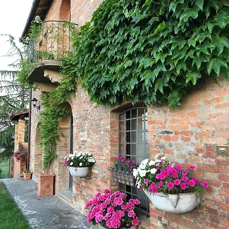 In Mit Gemeinschaftspool, Grill Und Garten Chiusi